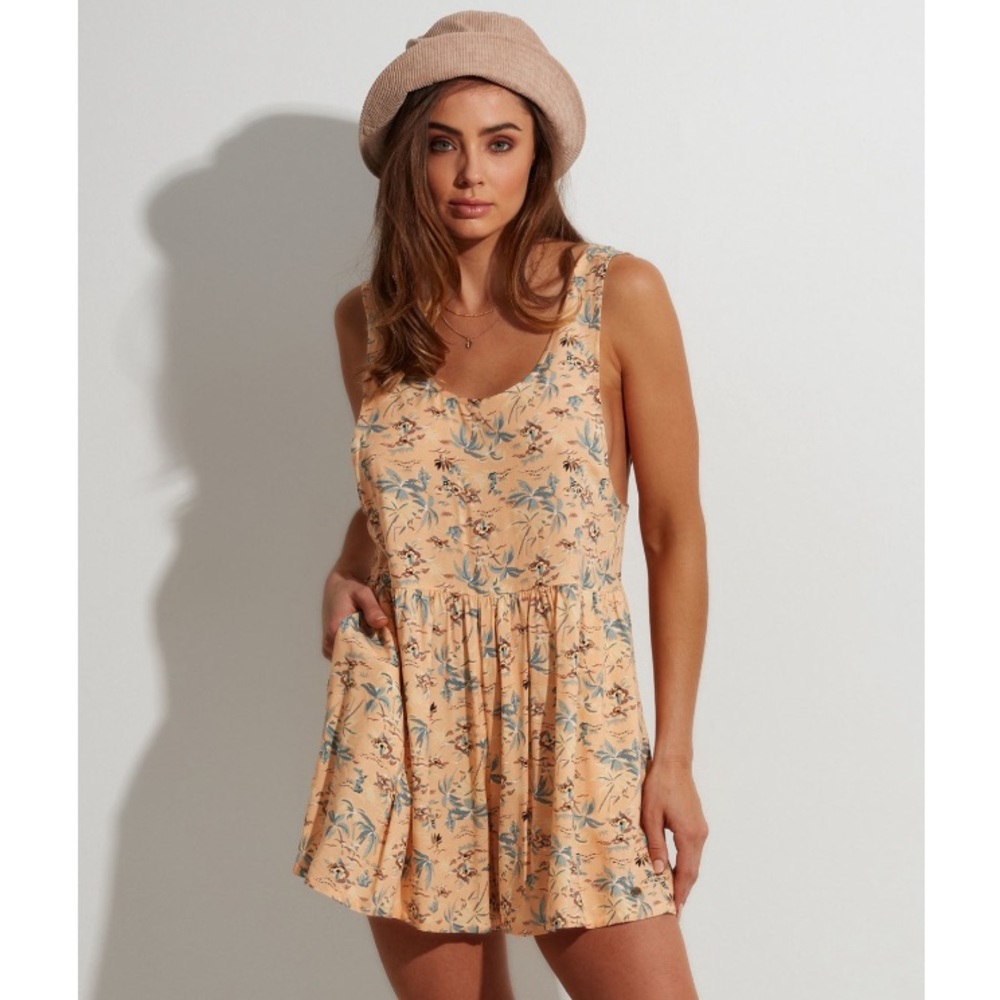 ๐ฅ๐ฅBILLABONG - CABO COCO ISLE PLAYSUIT๐ฅ๐ฅ - Picture 1 of 8